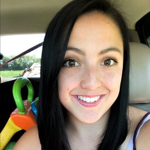 Meet your Posher, Rachel